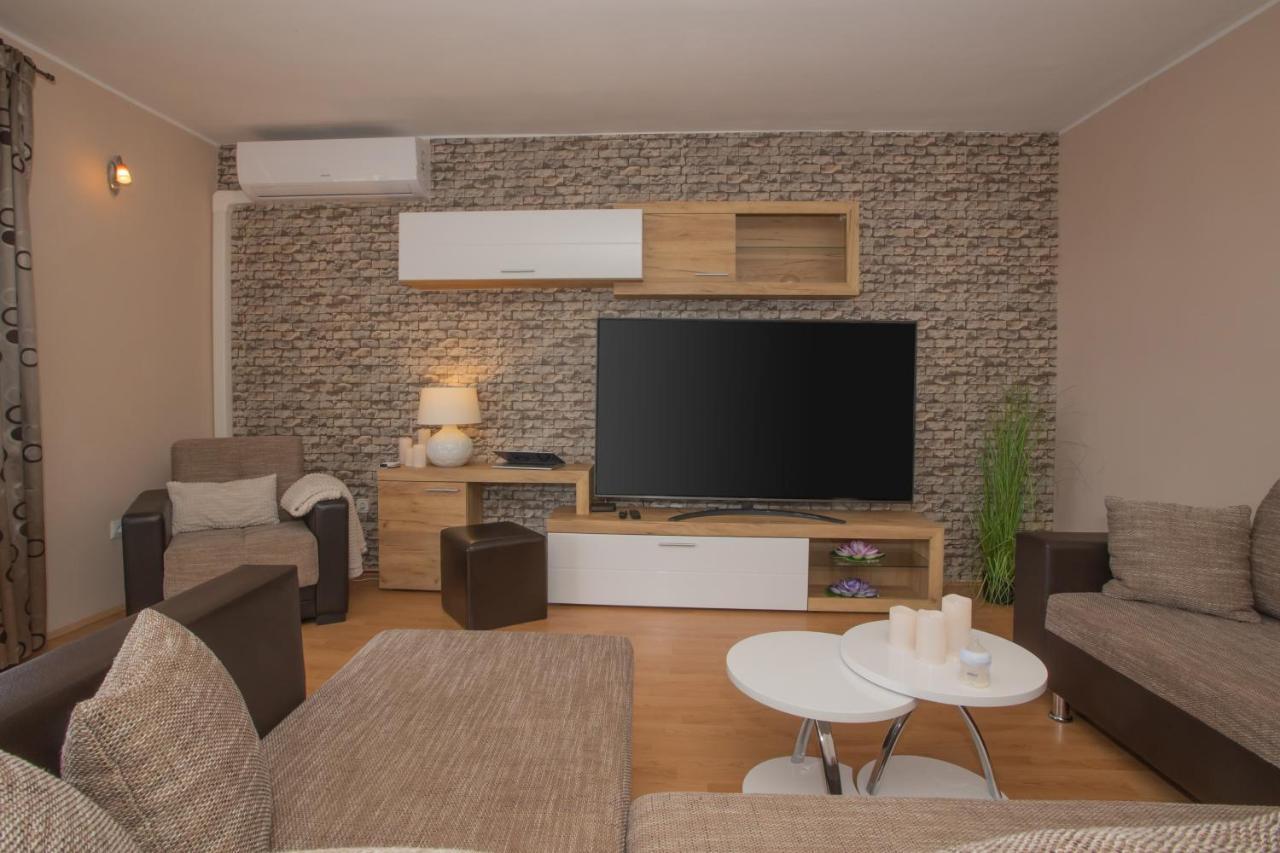 Apartment Mozart シベニク エクステリア 写真